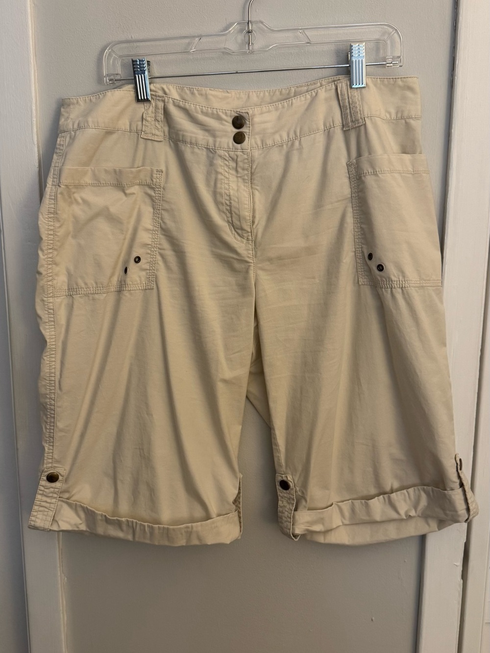 Style & Co Women’s Size 12 Khaki Bermuda Cargo Shorts Cotton Stretch